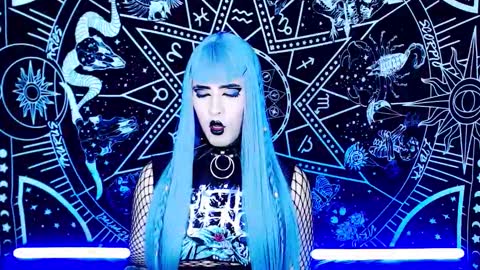 Snapshot of noamy_666 chatting on November 21, 2:43 am caroline online show from November 21, 2:43 am