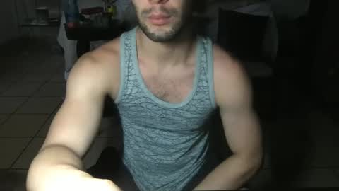 nobudget06 online show from January 9, 11:24 pm