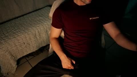 nobudget06 online show from October 3, 7:11 pm