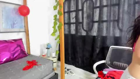 Noctis Amour online show from March 11, 1:28 pm