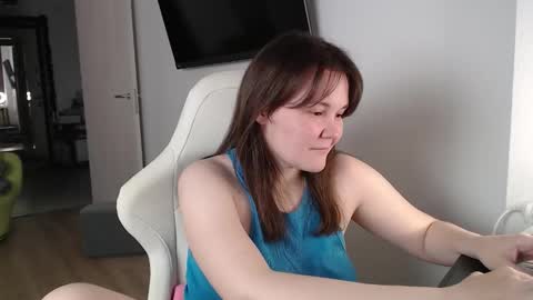 nodarell online show from December 2, 2:23 pm