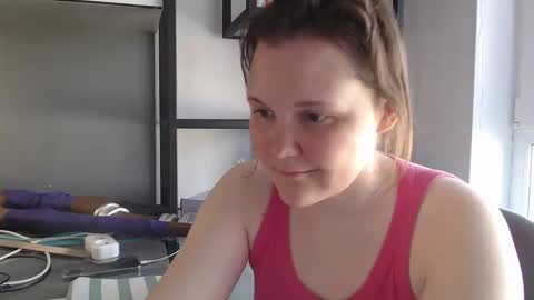 Snapshot of nodarell chatting on May 14, 2:13 pm nodarell online show from May 14, 2:13 pm