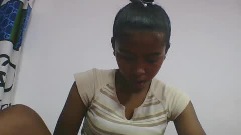 noelina online show from March 5, 6:09 am