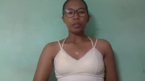 noellah online show from March 2, 4:28 am