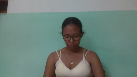 noellah online show from March 2, 10:45 am