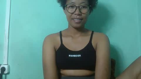 noellah online show from December 20, 4:52 am