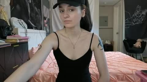 Noelle online show from June 26, 5:06 pm