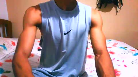 Snapshot of nofacebaby_ chatting on November 18, 6:01 pm nofacebaby_ online show from November 18, 6:01 pm