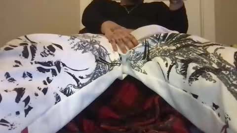 Snapshot of nofacenelly chatting on December 21, 2:08 am nofacenelly online show from December 21, 2:08 am