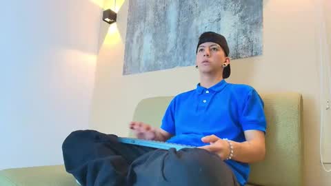 NOHA online show from November 4, 1:43 pm