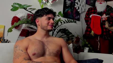 Snapshot of noha_miler chatting on December 17, 3:28 am kevin online show from December 17, 3:28 am