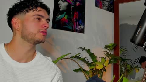 Snapshot of noha_miler chatting on January 25, 8:31 pm kevin online show from January 25, 8:31 pm