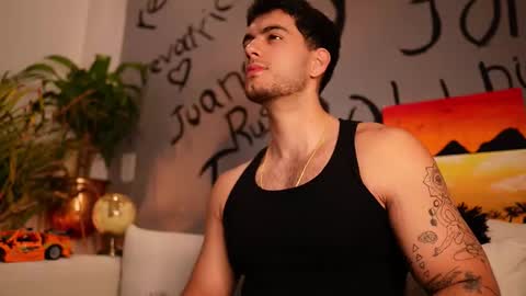 Snapshot of noha_miler chatting on September 24, 12:25 am kevin online show from September 24, 12:25 am