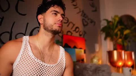 Snapshot of noha_miler chatting on November 7, 7:47 pm kevin online show from November 7, 7:47 pm