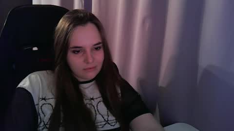 Snapshot of noir_ember_ chatting on September 19, 10:27 am noir_ember_ online show from September 19, 10:27 am