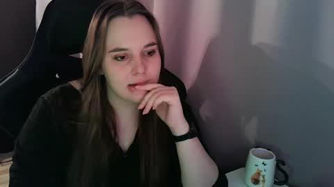 Snapshot of noir_ember_ chatting on October 16, 12:17 pm noir_ember_ online show from October 16, 12:17 pm