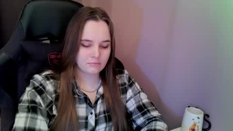 Snapshot of noir_ember_ chatting on November 21, 1:54 pm noir_ember_ online show from November 21, 1:54 pm