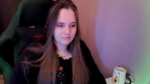 Snapshot of noir_ember_ chatting on November 27, 6:37 am noir_ember_ online show from November 27, 6:37 am