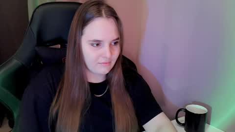 Snapshot of noir_ember_ chatting on December 15, 12:42 pm noir_ember_ online show from December 15, 12:42 pm