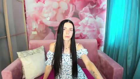 NoirDiva online show from July 7, 7:34 am