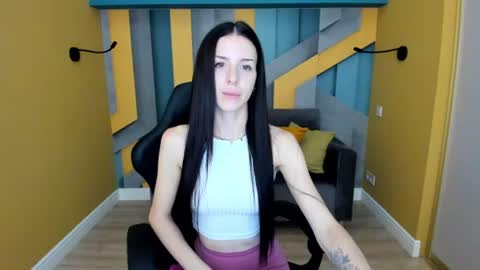 NoirDiva online show from July 31, 6:24 am