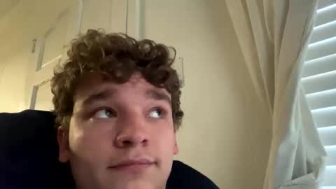 Curly  online show from April 28, 12:20 am