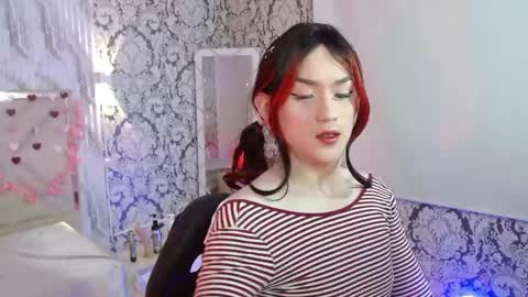 Snapshot of nooah_tay chatting on April 27, 7:01 pm nooah_tay online show from April 27, 7:01 pm