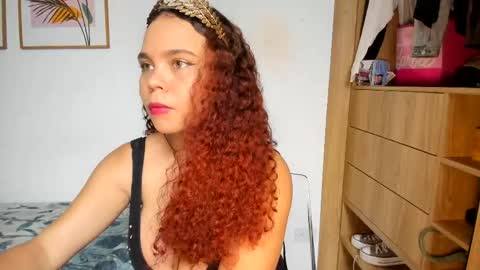 Snapshot of noor_bloom chatting on April 18, 1:53 am Soy Ash online show from April 18, 1:53 am