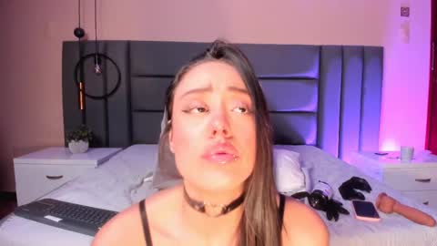 Snapshot of nora_dasilva chatting on February 23, 2:51 am Nora Da Silva online show from February 23, 2:51 am