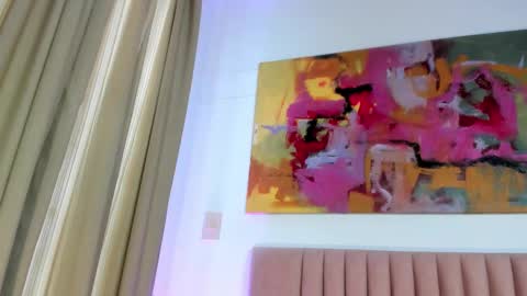 Snapshot of nora_dasilva chatting on March 4, 8:38 pm Nora Da Silva online show from March 4, 8:38 pm