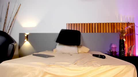 Snapshot of nora_dasilva chatting on March 6, 4:41 am Nora Da Silva online show from March 6, 4:41 am