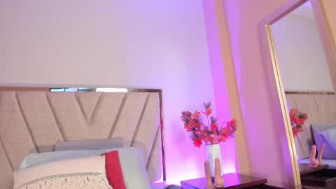 Snapshot of nora_dasilva chatting on October 28, 1:31 am Nora Da Silva online show from October 28, 1:31 am