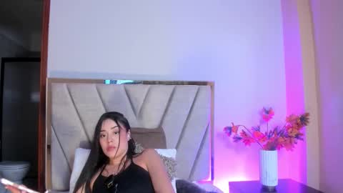 Nora Da Silva online show from February 11, 11:43 pm