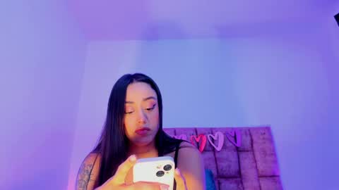 Nora Da Silva online show from May 12, 4:31 am