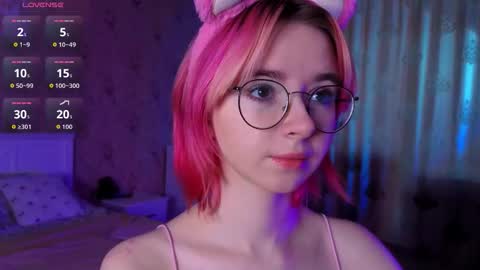 Nora Failure online show from October 15, 2:11 am