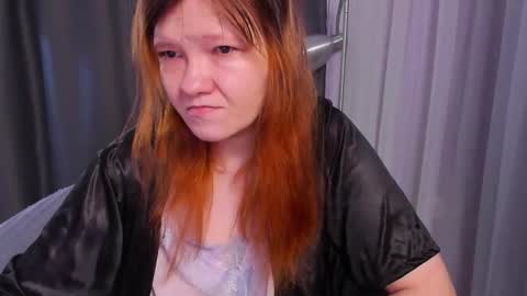 Snapshot of nora_lovvv chatting on October 30, 10:06 am Nora online show from October 30, 10:06 am