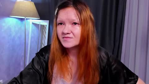 Snapshot of nora_lovvv chatting on November 4, 10:14 am Nora online show from November 4, 10:14 am