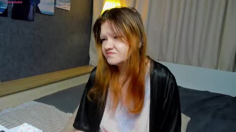 Snapshot of nora_lovvv chatting on November 23, 10:48 am Nora online show from November 23, 10:48 am