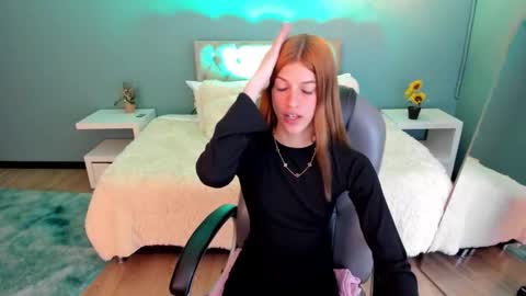 Nora online show from January 9, 7:59 pm