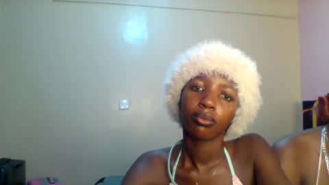 Snapshot of norababy20 chatting on June 29, 3:57 am Norababy20 online show from June 29, 3:57 am
