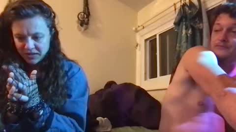 Nora and Jim 3 online show from May 14, 1:56 am