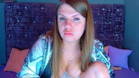 Snapshot of norabigas chatting on January 27, 5:03 am Nora online show from January 27, 5:03 am