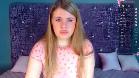 Nora online show from February 19, 2:51 am