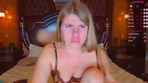 Nora online show from July 31, 2:00 am