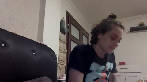 norablues online show from June 11, 12:32 am