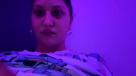NoraKiss1 online show from May 6, 9:42 pm