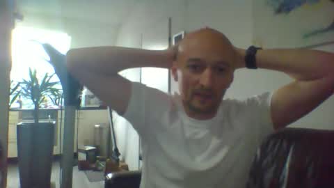 Snapshot of nordicrunner76 chatting on May 17, 4:03 pm nordicrunner76 online show from May 17, 4:03 pm
