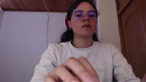 noreen_ online show from August 5, 6:33 pm