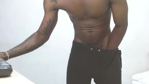 Snapshot of noreno9159 chatting on February 14, 12:02 pm noreno9159 online show from February 14, 12:02 pm