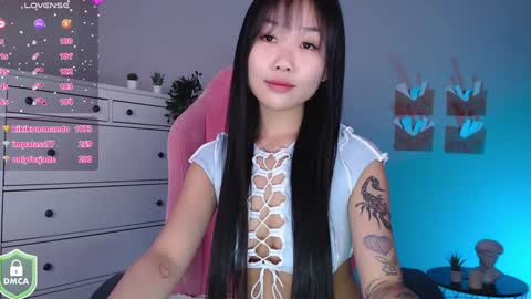 Snapshot of norma_blum chatting on December 8, 3:32 am eva online show from December 8, 3:32 am
